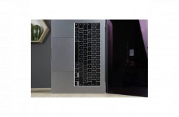 Újszerű MacBook Air 15