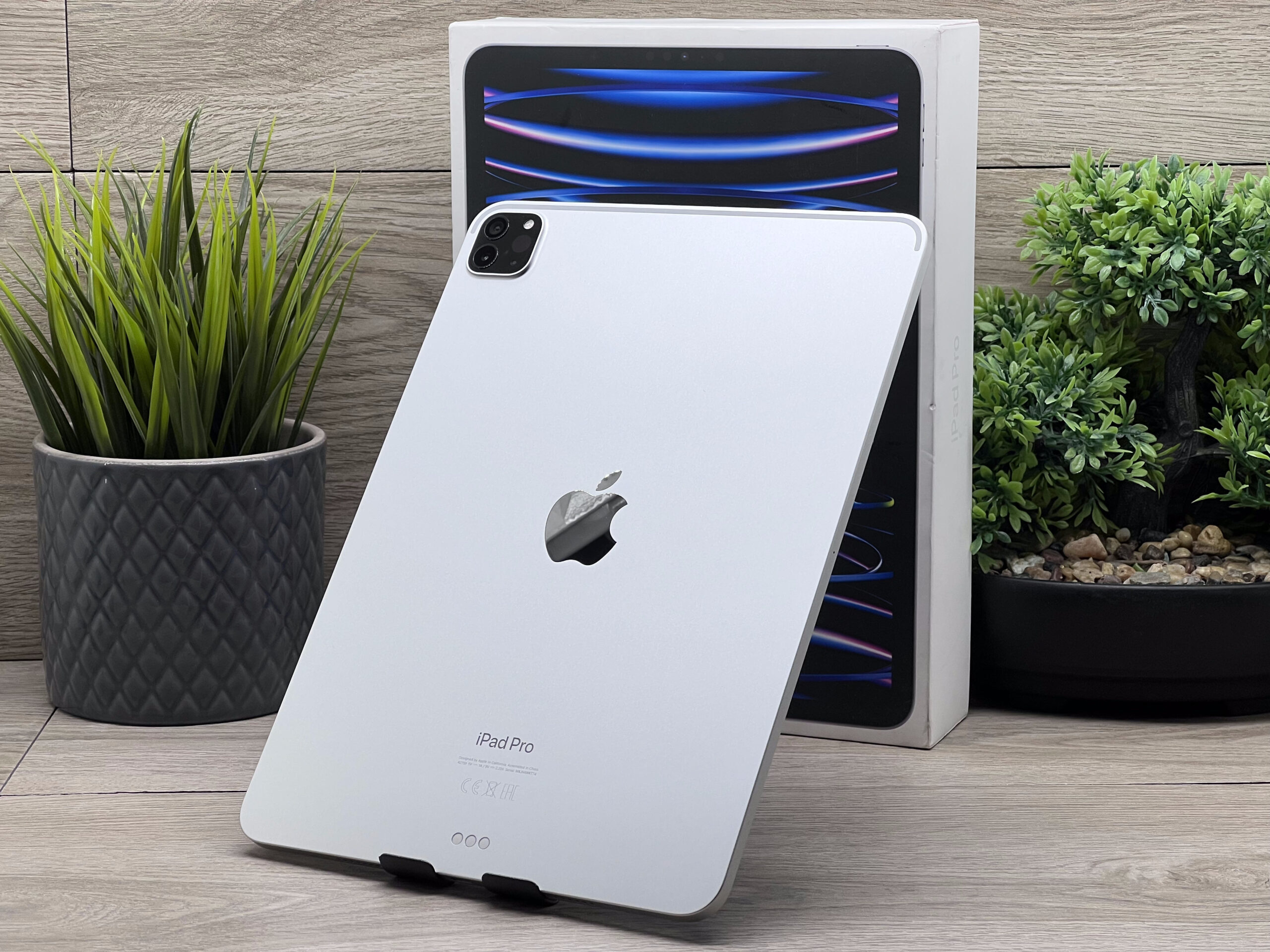 Hibátlan iPad Pro 4th 2022 11″ Silver 128GB 2 ÉV Garanciával Számlával
