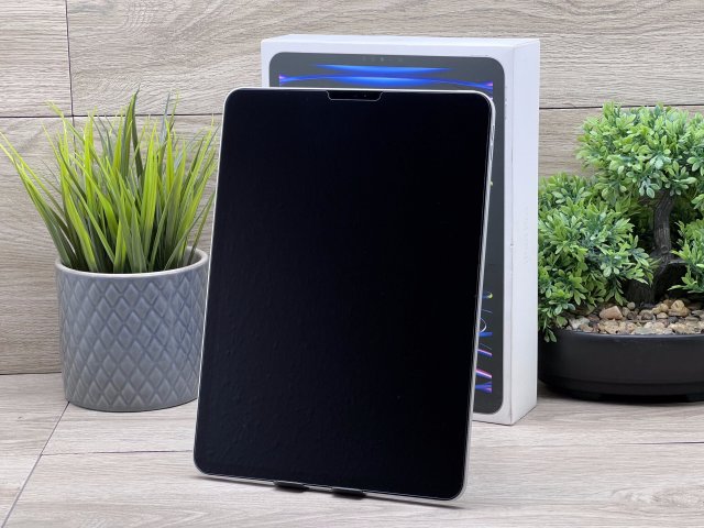 Hibátlan iPad Pro 4th 2022 11″ Silver 128GB 2 ÉV Garanciával Számlával