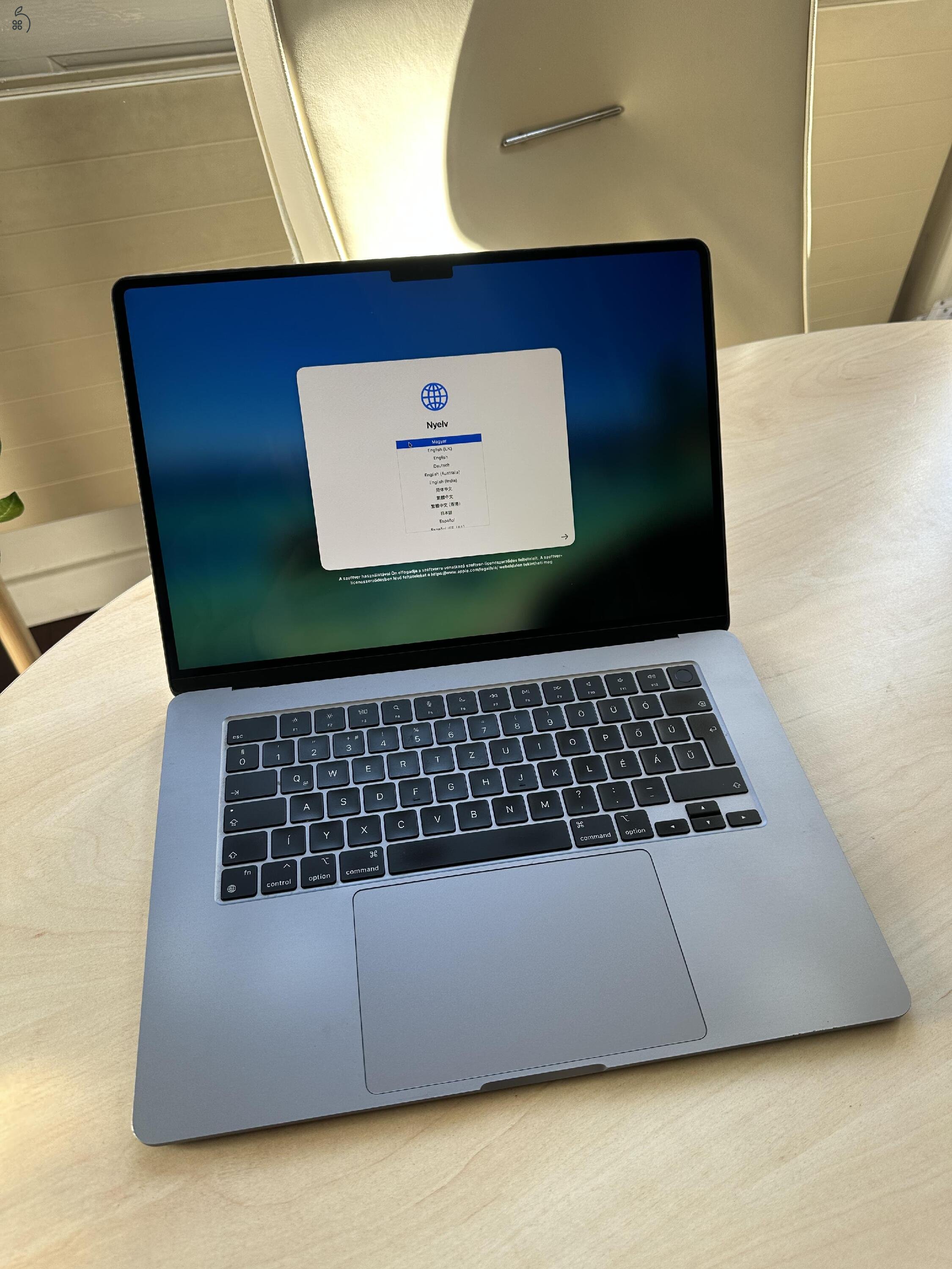 MacBook Air 15” (2023) - M2 / 8 GB RAM / 256 GB SSD