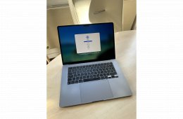MacBook Air 15” (2023) - M2 / 8 GB RAM / 256 GB SSD
