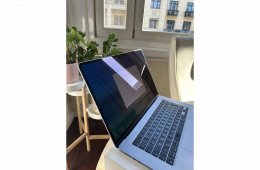 MacBook Air 15” (2023) - M2 / 8 GB RAM / 256 GB SSD