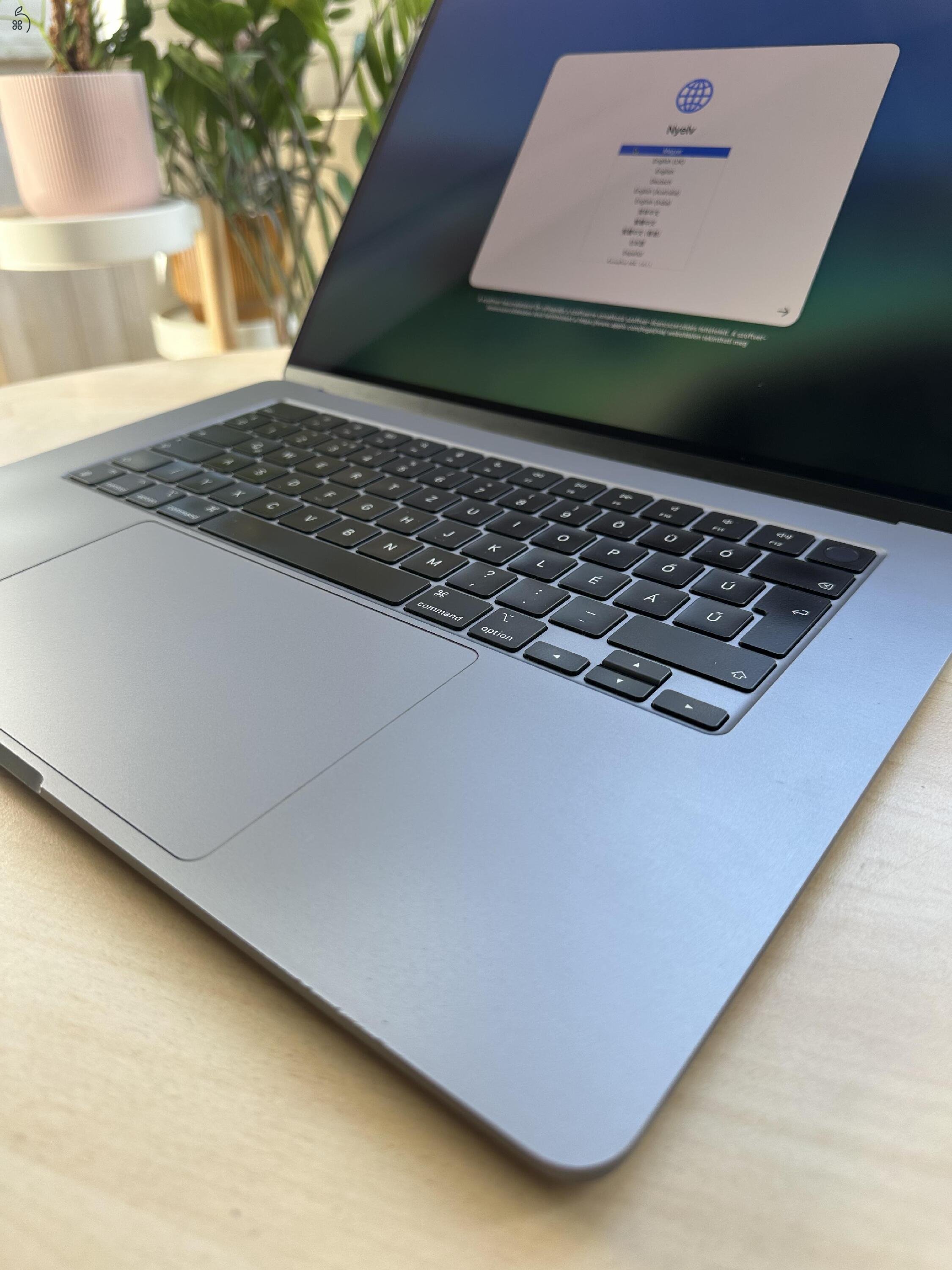 MacBook Air 15” (2023) - M2 / 8 GB RAM / 256 GB SSD