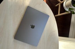 MacBook Air 15” (2023) - M2 / 8 GB RAM / 256 GB SSD
