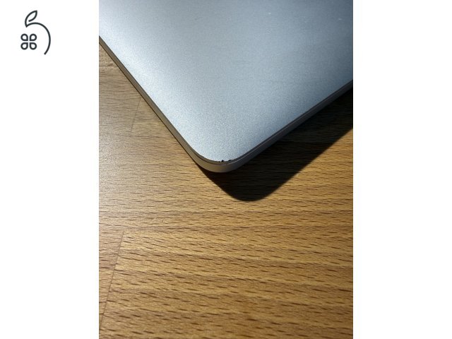 Apple MacBook Pro Retina 13” A1502 – i7 / 16GB / 1TB SSD – Mid 2014