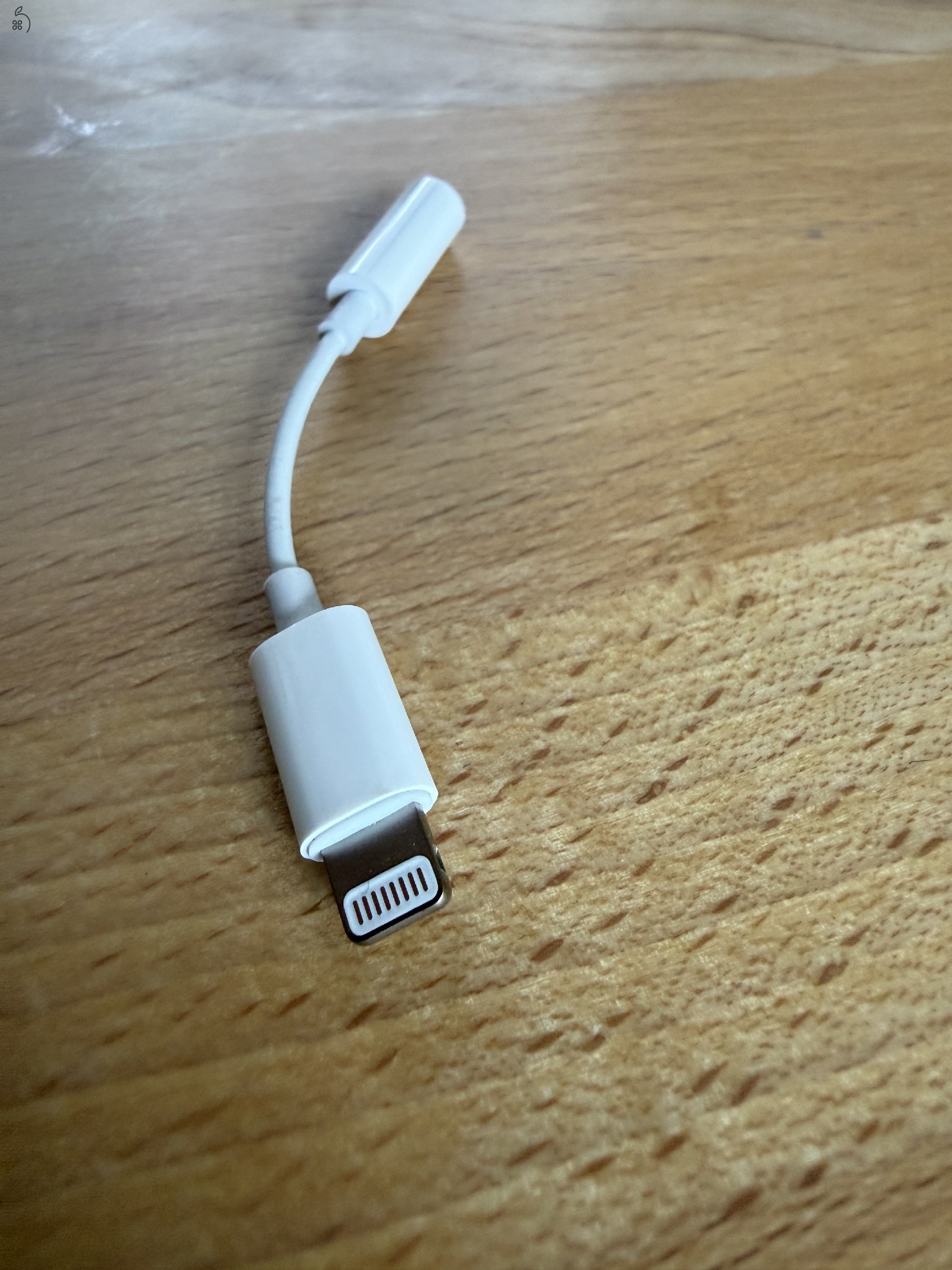 Apple Lightning 3,5 mm Jack fülhallgató átalakító
