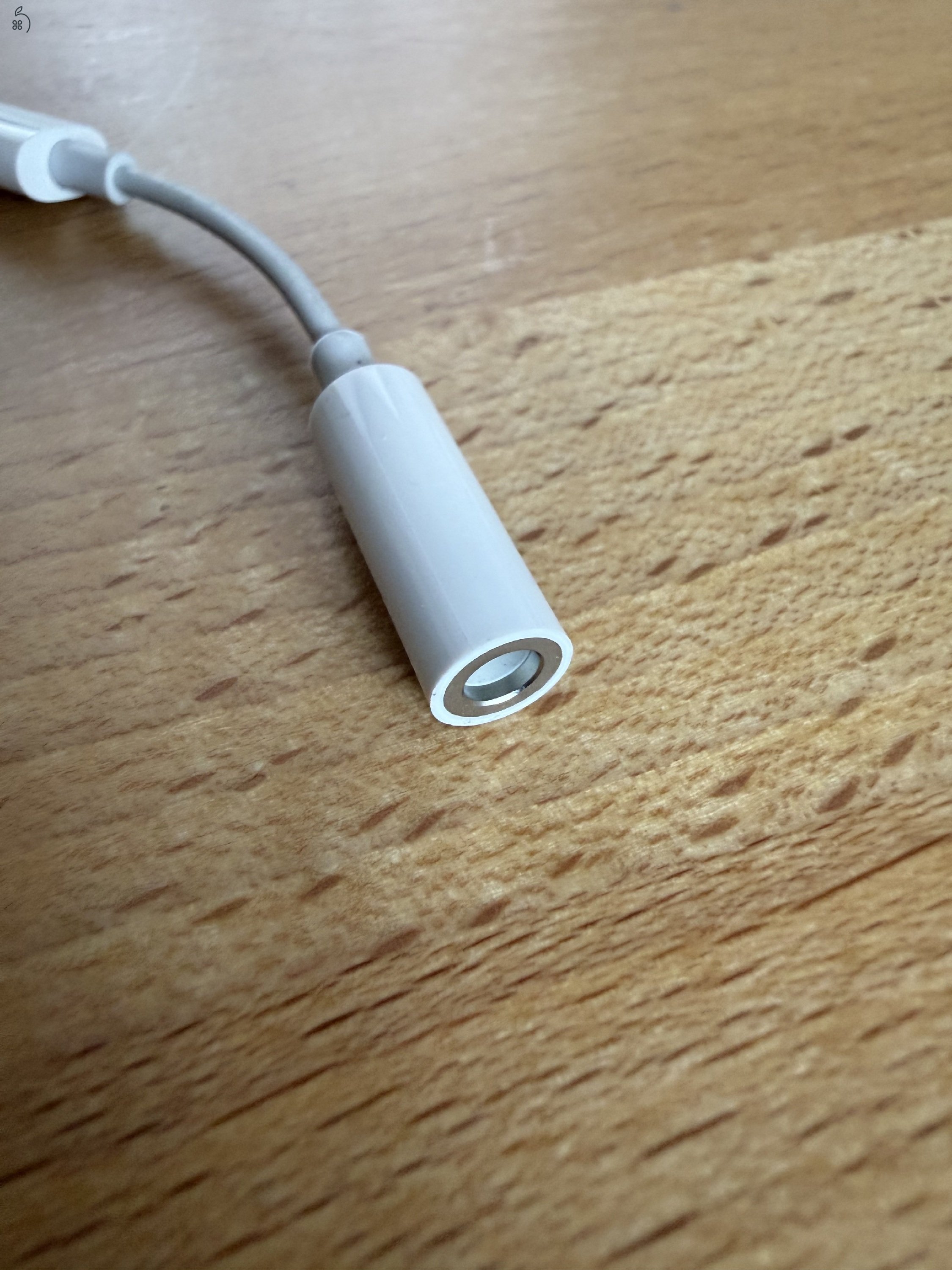 Apple Lightning 3,5 mm Jack fülhallgató átalakító