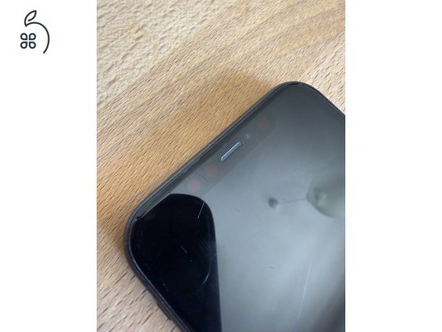 Apple iPhone 11 64 GB fekete színben