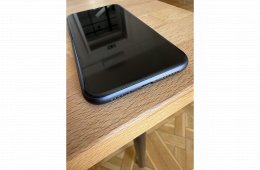Apple iPhone 11 64 GB fekete színben