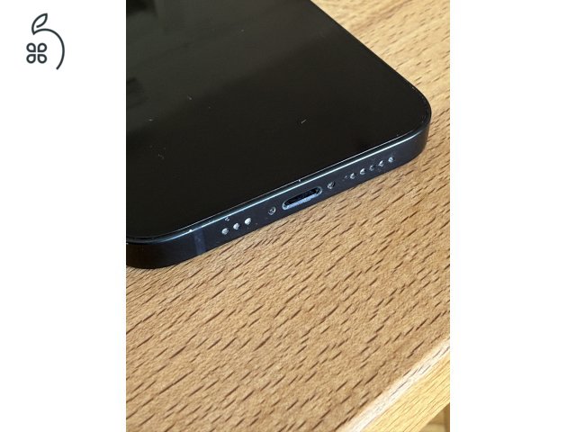 Apple iPhone 13 128 GB, Midnight (éjfekete) színben