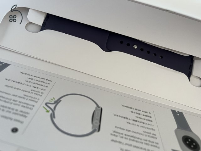 Apple Watch Series 11 silver - ezüst 42 mm 
