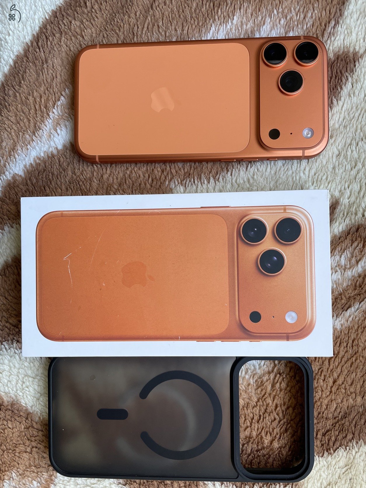 CSAK MA ! iPhone 17 Pro max 256 GB ONE Függő. 