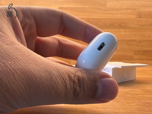 Apple AirPods 2 (Charging Case) - PATIKA, ÚJSZERŰ ÁLLAPOTBAN!