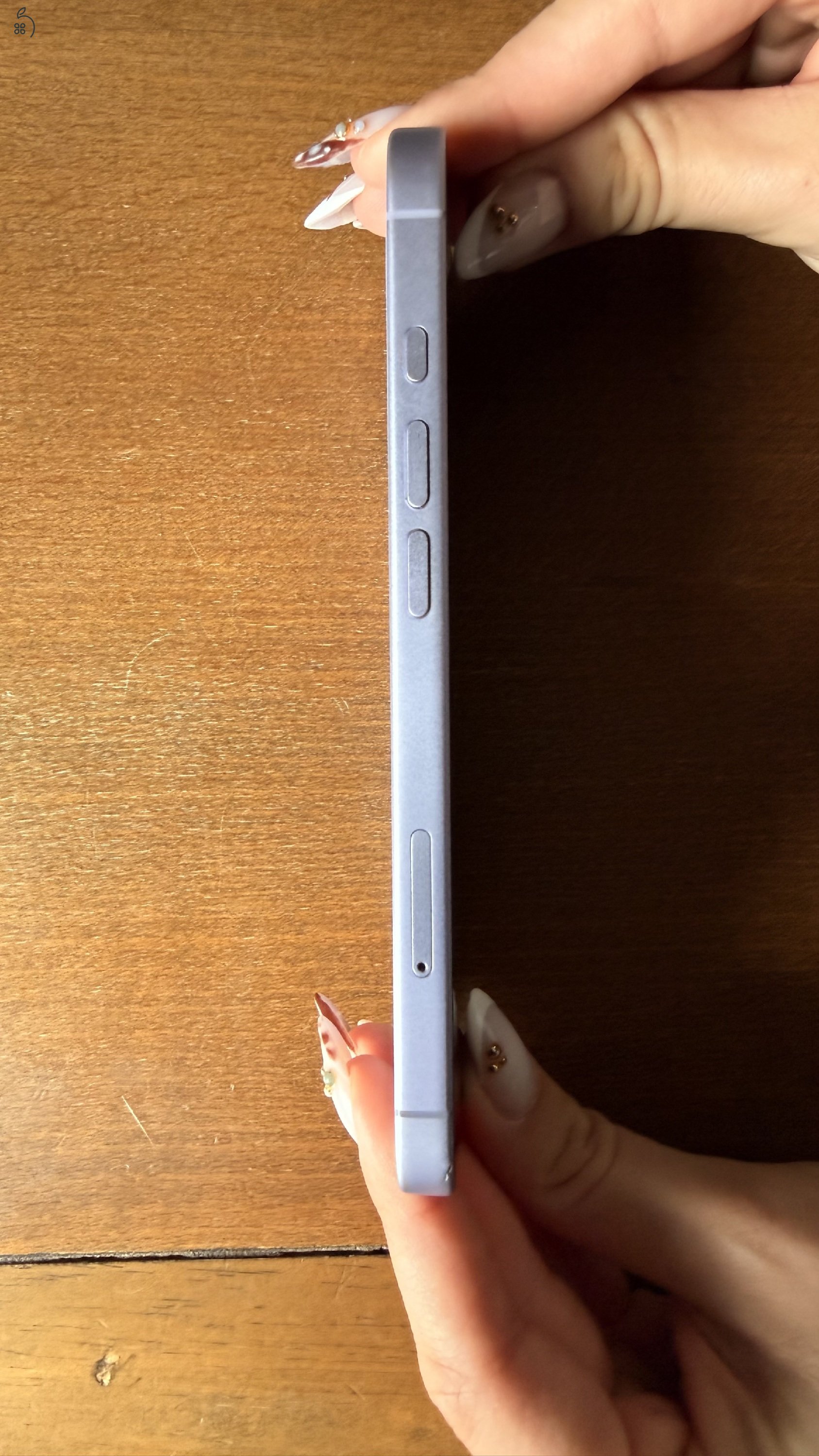 Hibátlan iphone 17. Eladó