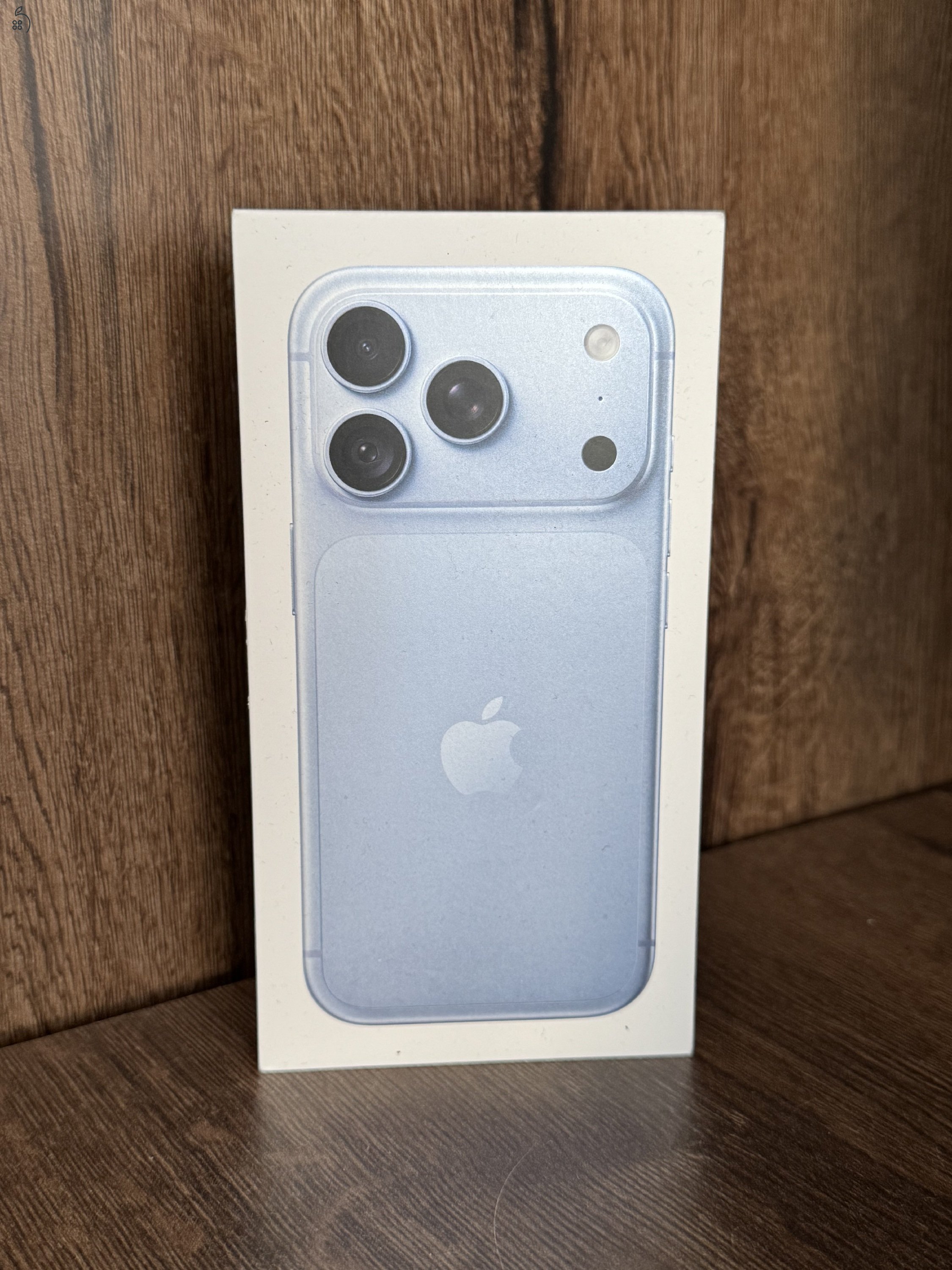 ÚJ, bontatlan iPhone 18 PRO 256GB gleccser KÁRTYAFÜGGETLEN!