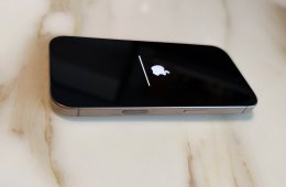 iPhone 16 Pro 256 GB – karcmentes, újszerű állapotban