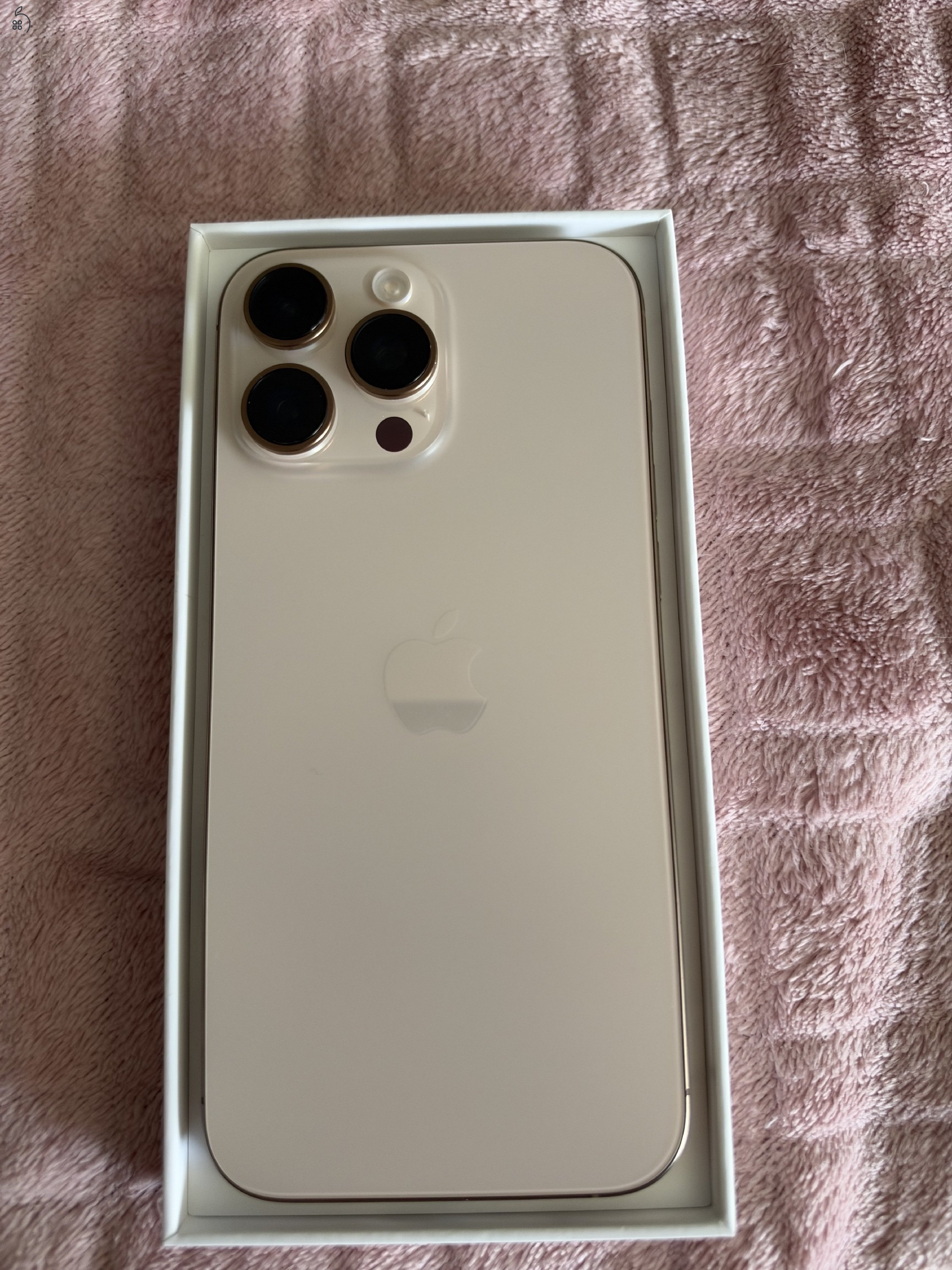 iPhone 16 Pro Max 512 GB független