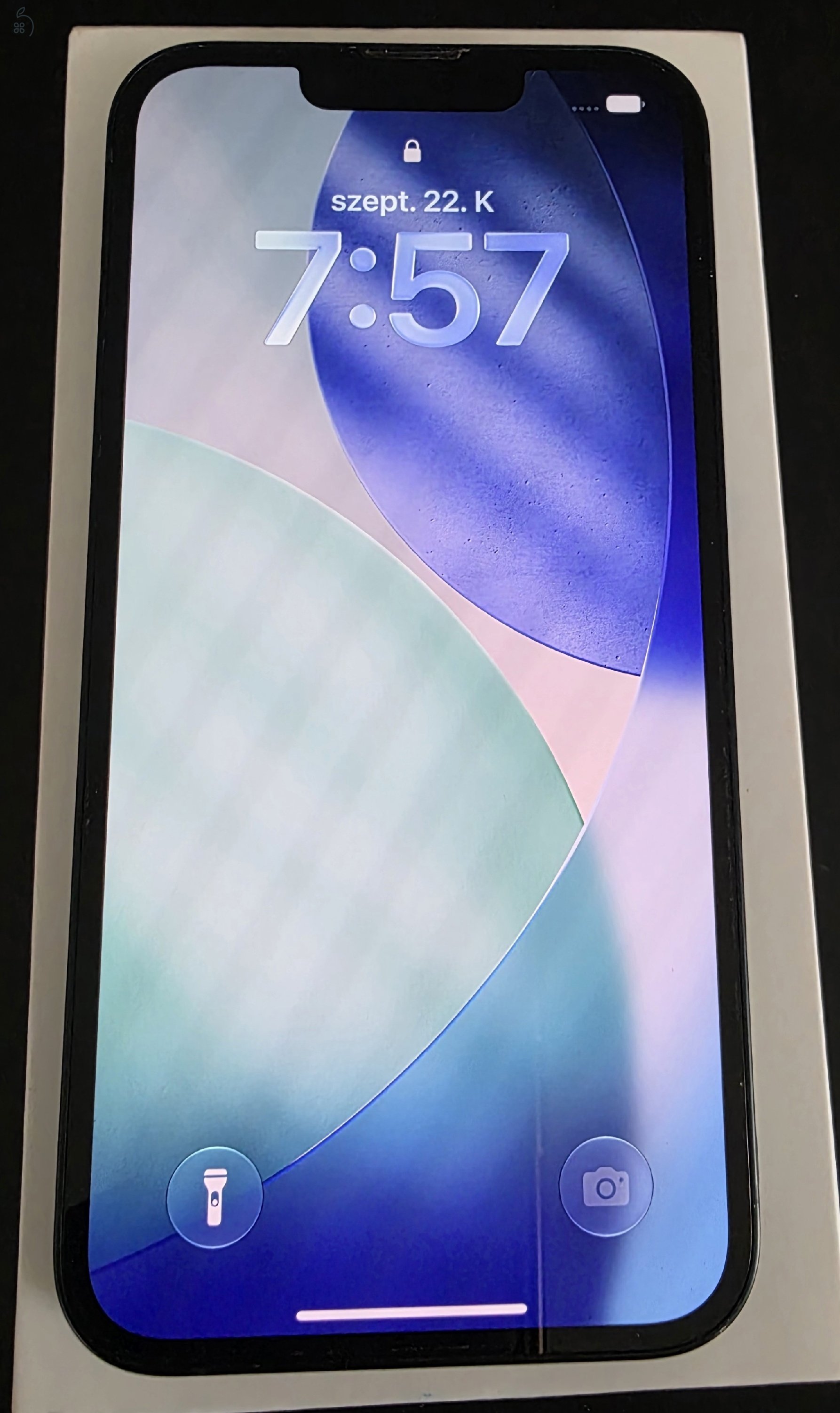 iPhone 13
