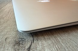 MacBook Air 2017 nagyon jó állapotban