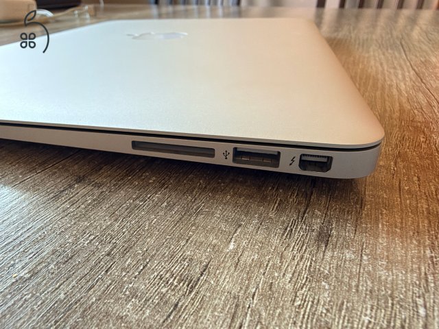 MacBook Air 2017 nagyon jó állapotban