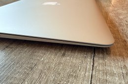MacBook Air 2017 nagyon jó állapotban