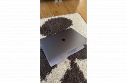 MacBook Pro 16
