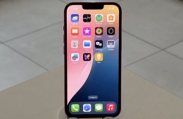 iPhone 13 256GB Független Használt/1 hónap gar./Akku 100%/p5042
