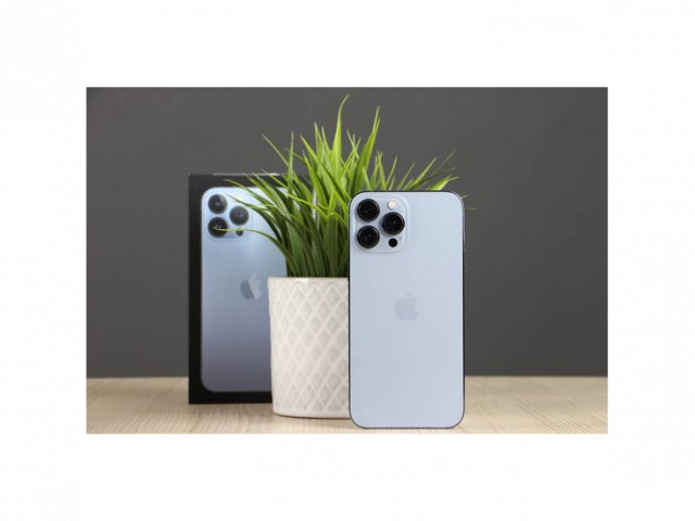 Használt Apple iPhone 13 Pro Max 256GB kék A US-8586