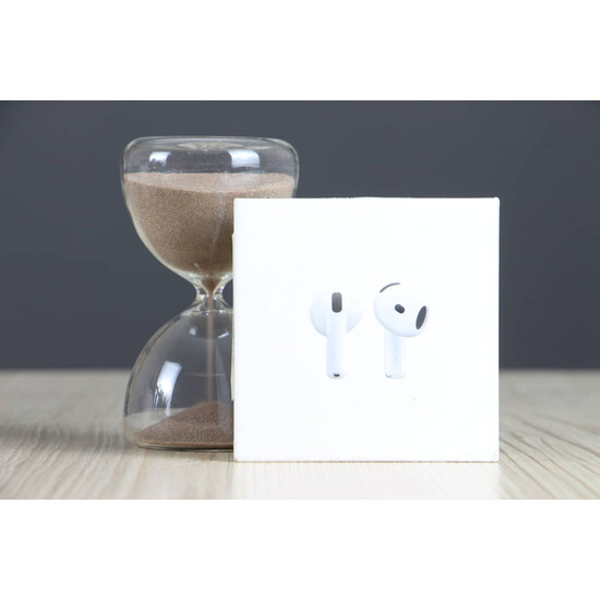 Használt Apple AirPods 4 B US-8565