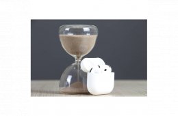 Használt Apple AirPods 4 B US-8565