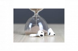Használt Apple AirPods 4 B US-8565