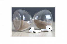 Használt Apple AirPods 4 B US-8565