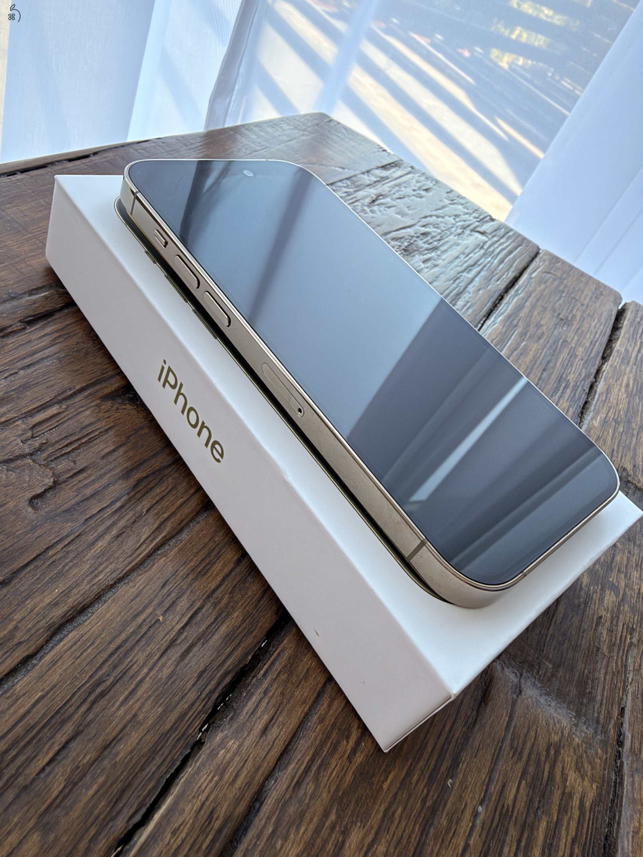 Eladó Iphone 14 pro gold 128gb