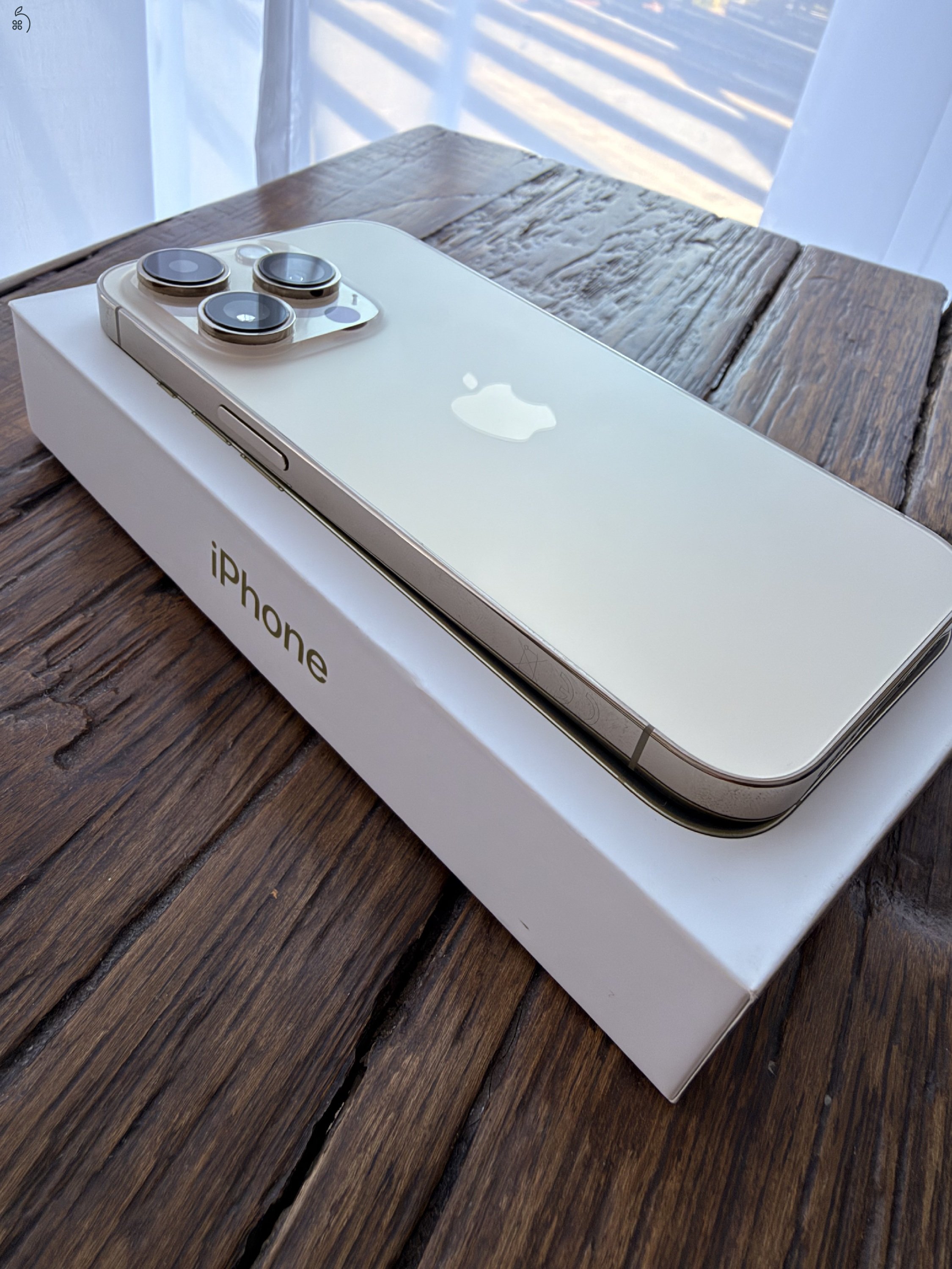 Eladó Iphone 14 pro gold 128gb