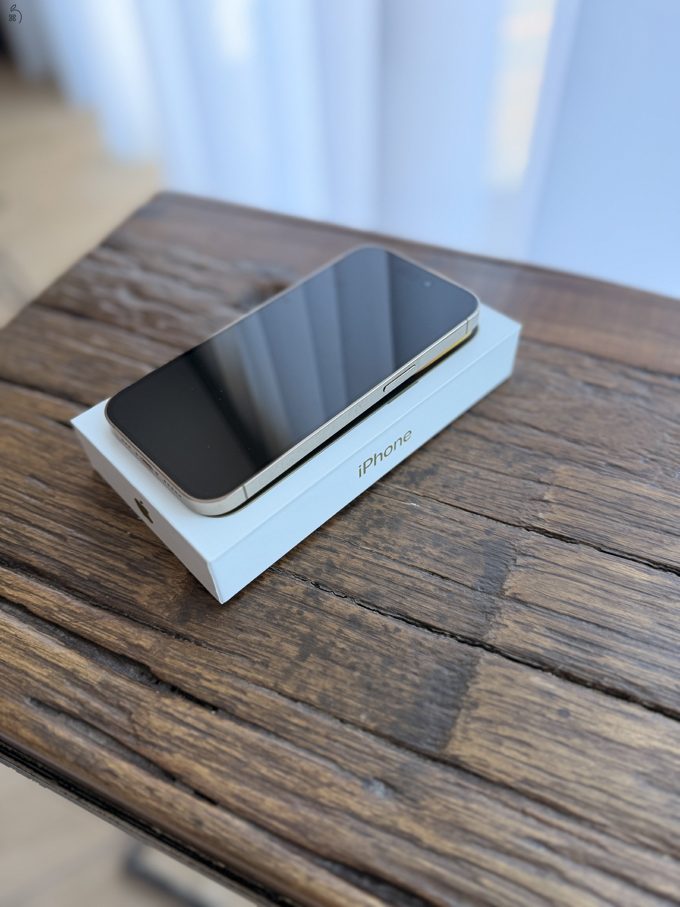 Eladó Iphone 14 pro gold 128gb