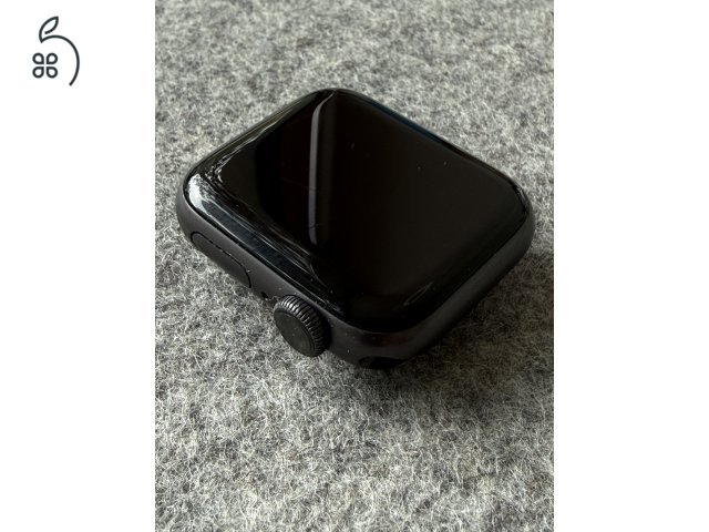 Apple Watch Nike Series 6 GPS 40mm fekete