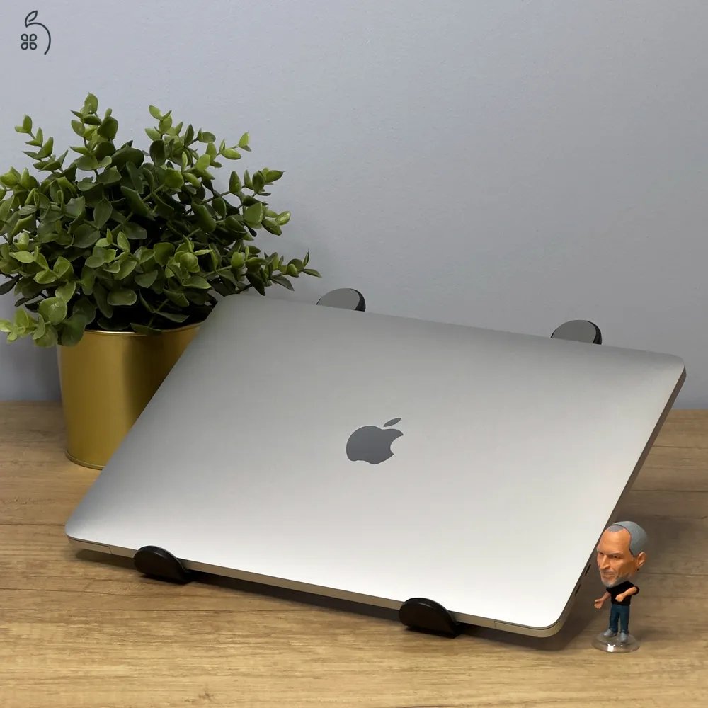 MacSzerez.com - 2022 MacBook Pro 13