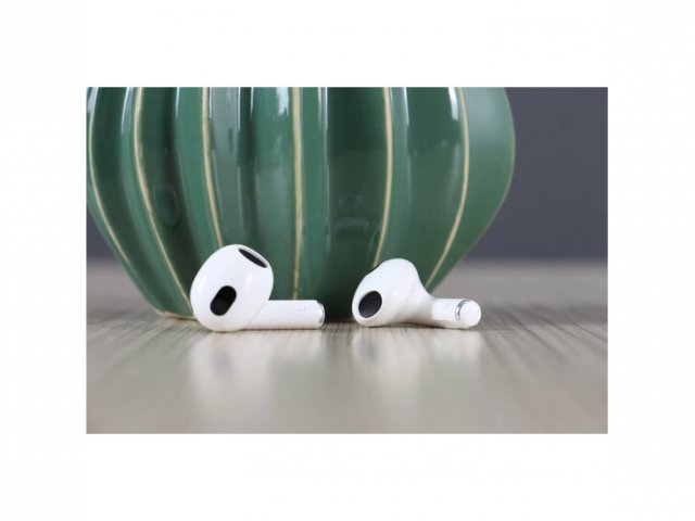 Használt Apple AirPods 3 A US-8583