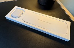 Apple Watch Series 11 GPS + Cellular, 42 mm-es ezüstszínű alumíniumtok, natúr milánói szíj
