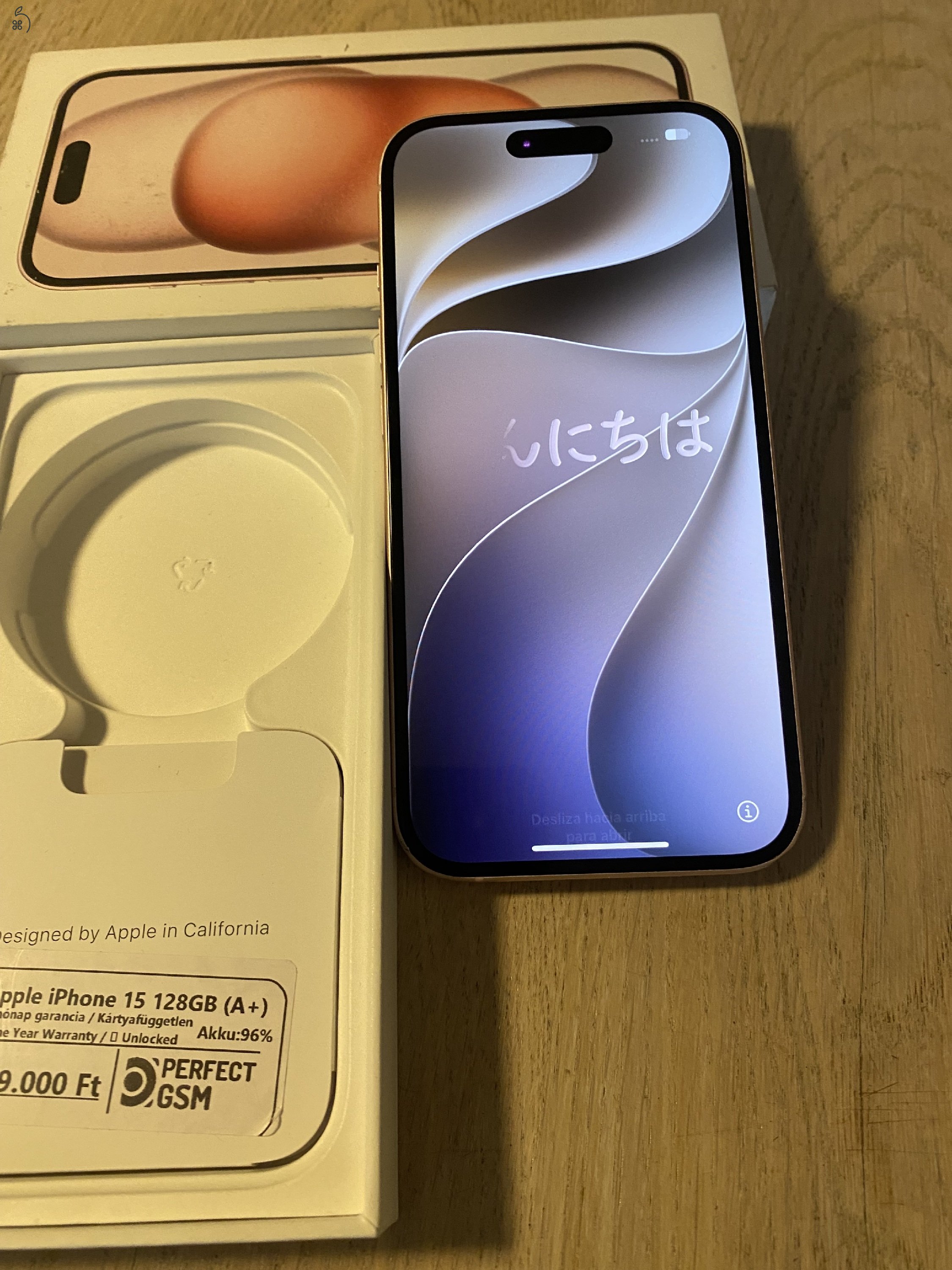 iPhone 15 128 GB – rózsaszín, dobozzal, sérült hátlappal – 120 000 Ft