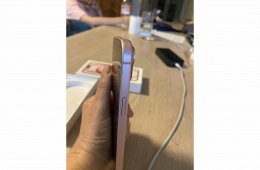 iPhone 15 128 GB – rózsaszín, dobozzal, sérült hátlappal – 120 000 Ft