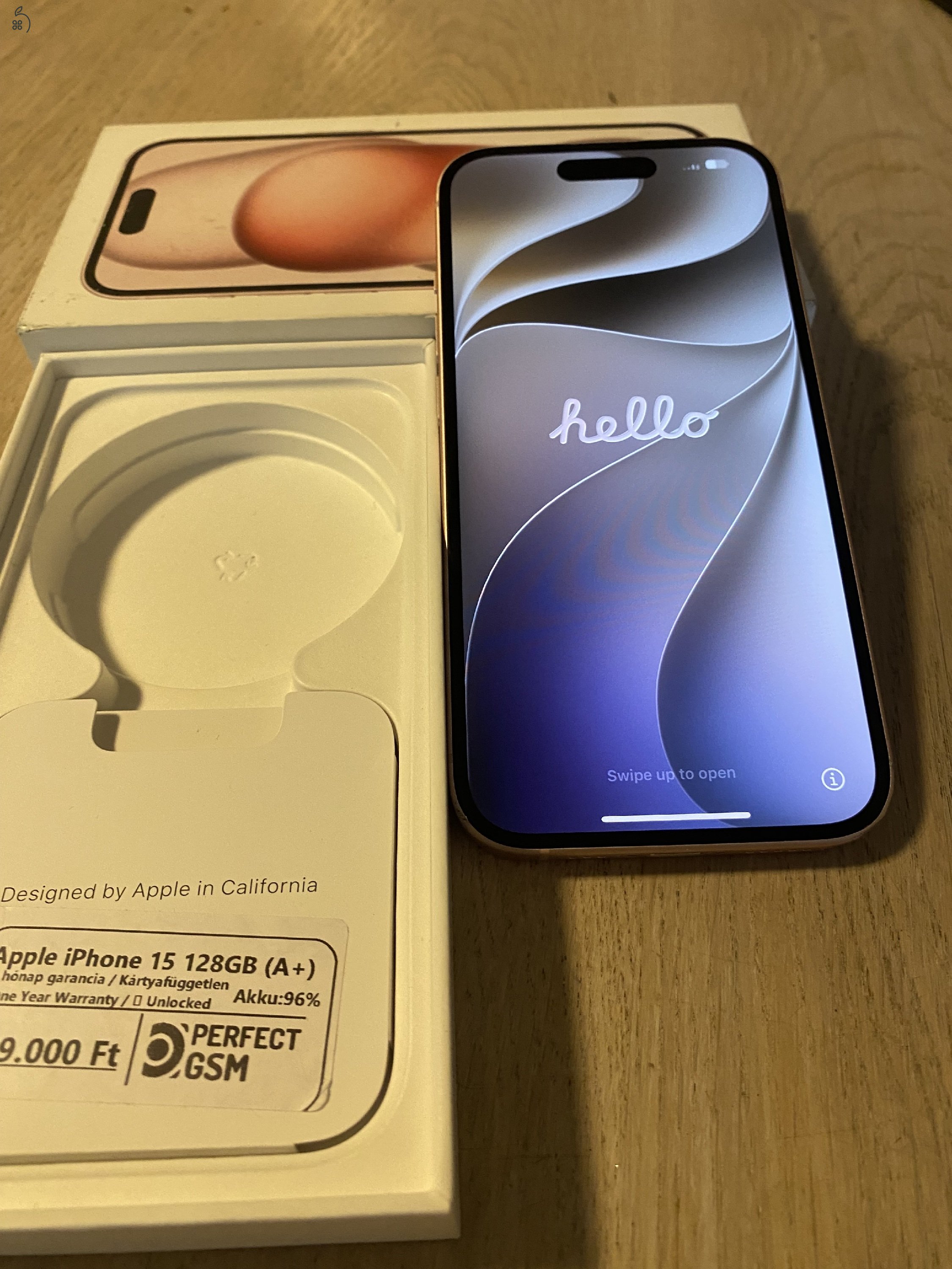 iPhone 15 128 GB – rózsaszín, dobozzal, sérült hátlappal – 120 000 Ft