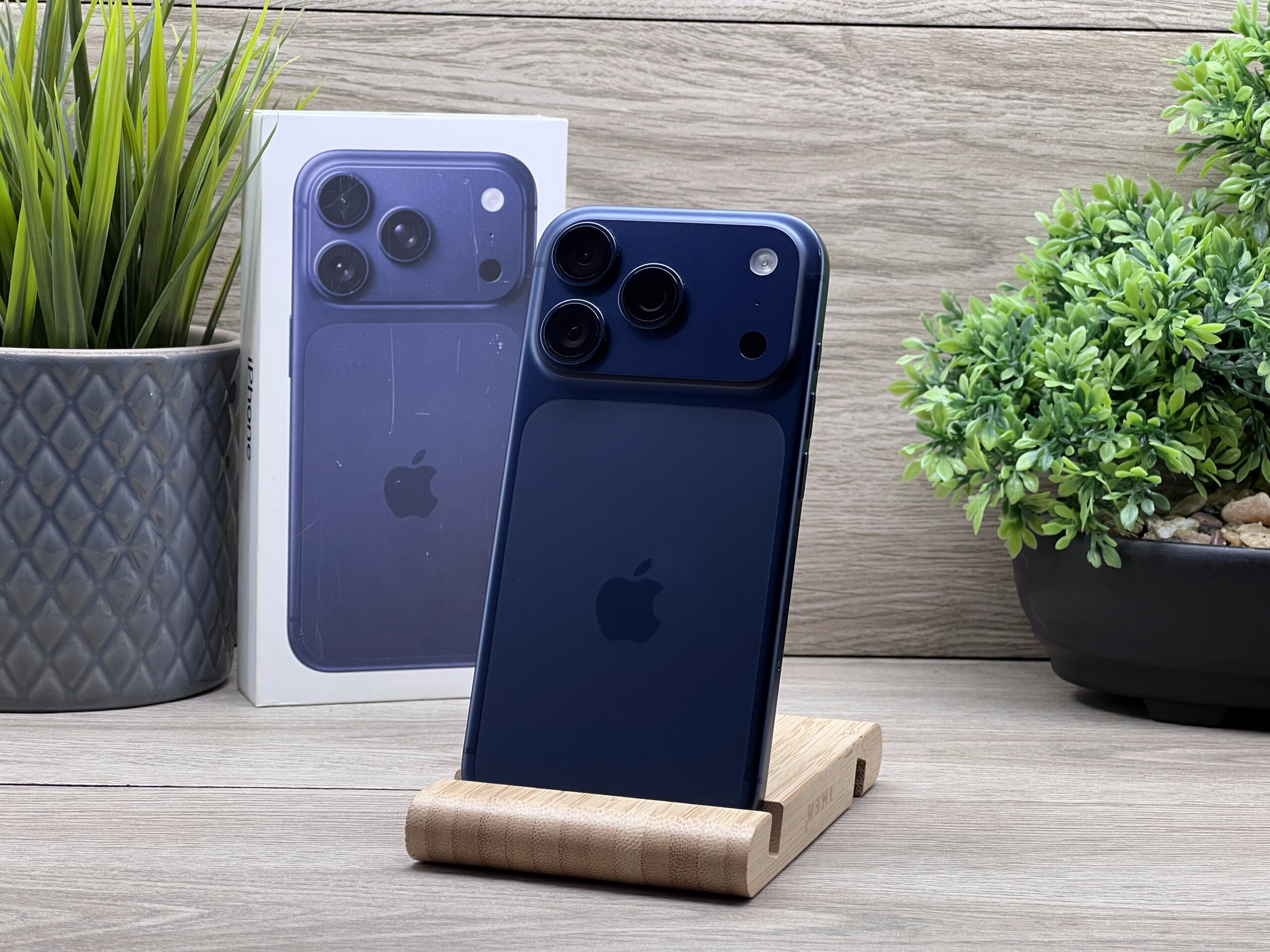 iPhone 17 Pro Deep Blue 256GB 2 ÉV Garanciával 98%