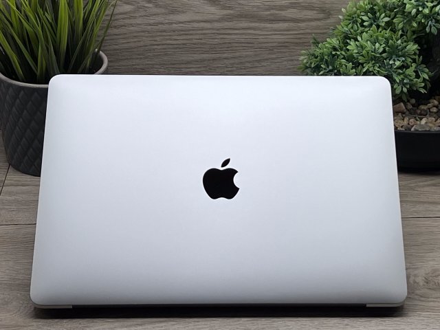 MacBook Air 2020 M1 13” 256GB 2 ÉV Garanciával