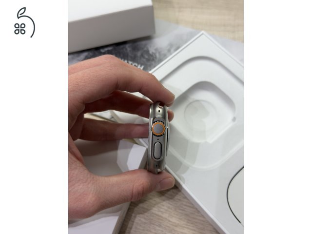 Apple Watch Ultra 1 (49mm Titanium) – Karcmentes, 89% akku, dobozában!