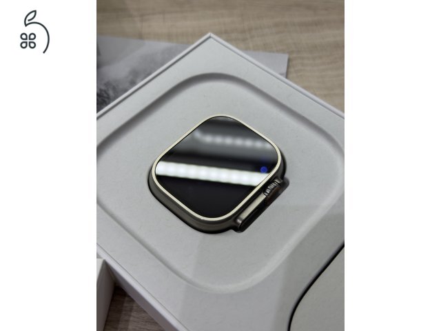 Apple Watch Ultra 1 (49mm Titanium) – Karcmentes, 89% akku, dobozában!
