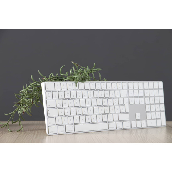 Használt Apple Magic Keyboard numerikus billentyűzettel HUN B US-8668
