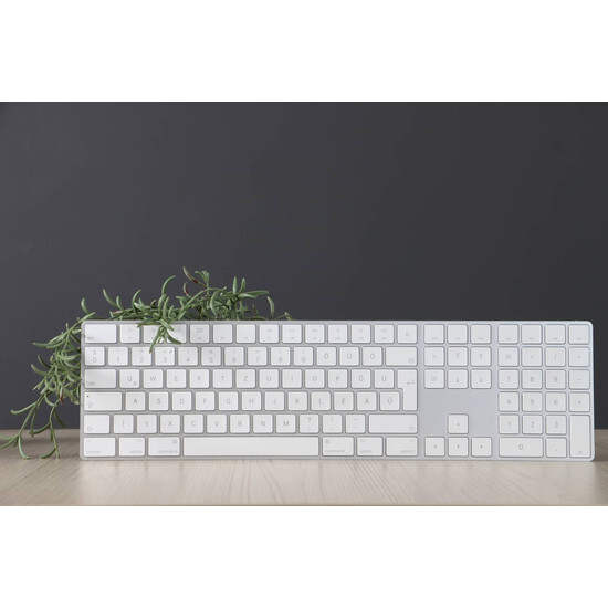 Használt Apple Magic Keyboard numerikus billentyűzettel HUN B US-8668