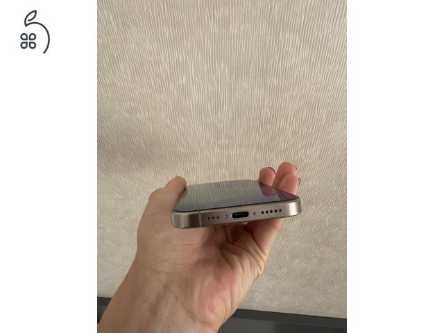 Hibátlan, karc és  sérülésmentes iPhone 15 Pro  eladó
