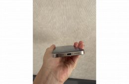 Hibátlan, karc és  sérülésmentes iPhone 15 Pro  eladó